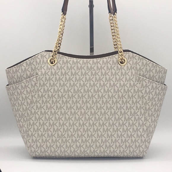 MICHAEL KORS LG CHAIN SHOULDER TOTE VANILLA NWT - Picture 4 of 16